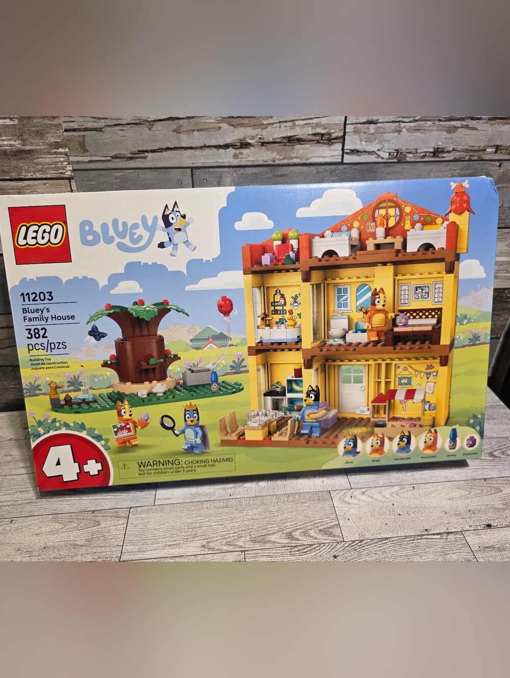 LEGO Bluey Family House Playset - Yellow, Red, Blue